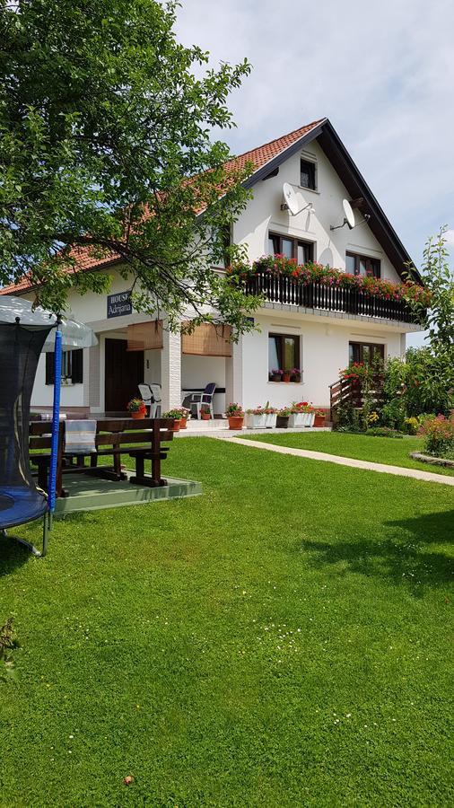 Guest House Adrijana Seliste Dreznicko Ngoại thất bức ảnh